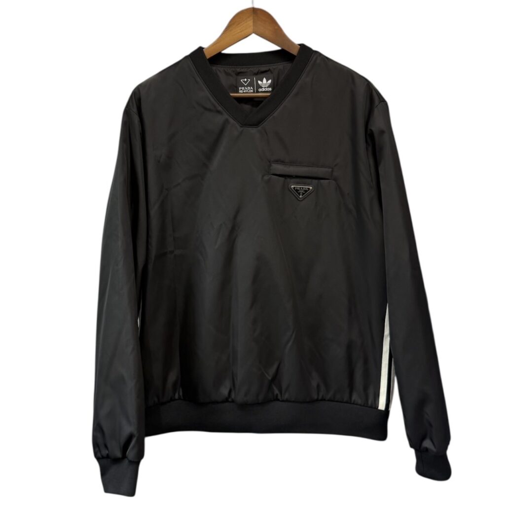 PRADA×adidas プラダ アディダス 22SS Re-Nylon Sweatshirt Vネックプルオーバー M ブラック 買取実績