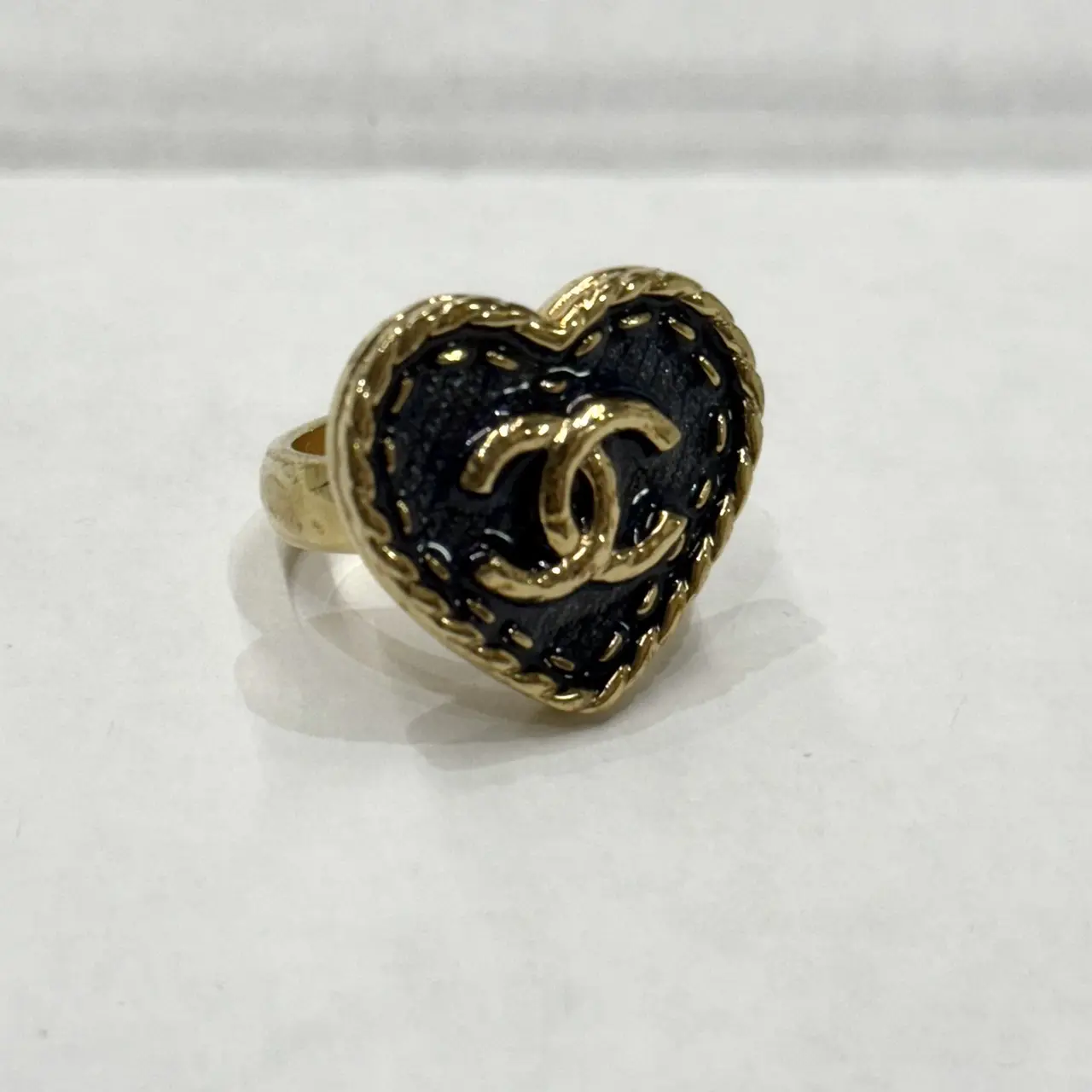 CHANEL シャネル 2024年 デニムモチーフココマークハートリング I24P